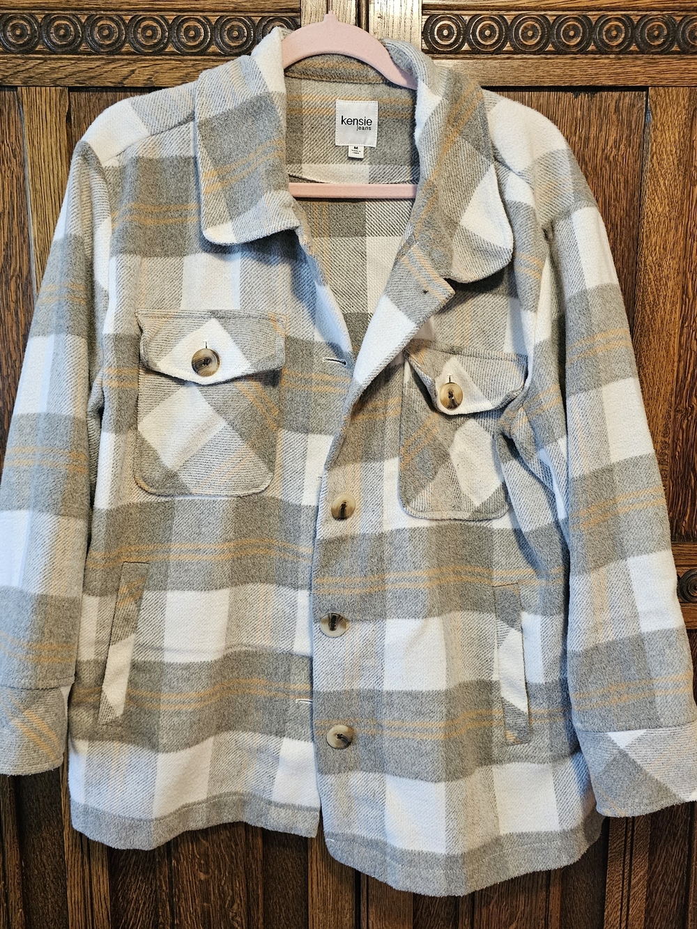 Kensie Plaid Button-Up Shacket in Cream and Gray Medium